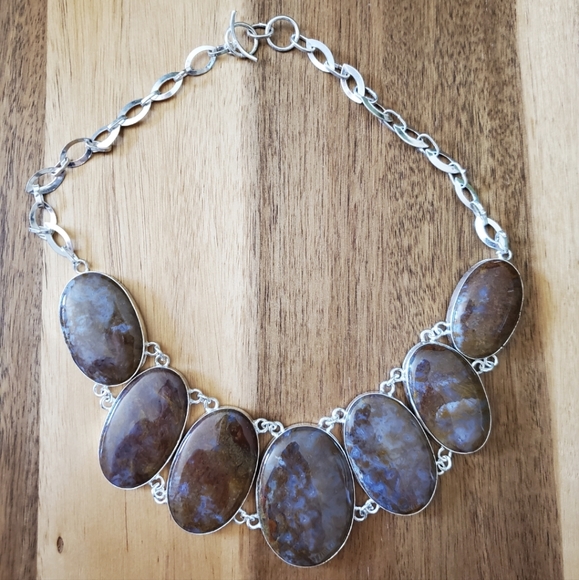 New Oversized Seam Agate Silver Statement Necklace. - Picture 2 of 16